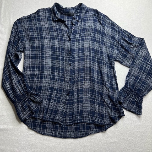 EM Women Blue Button Down Elastic‎ Detailed Sleeve Size L - Picture 1 of 9